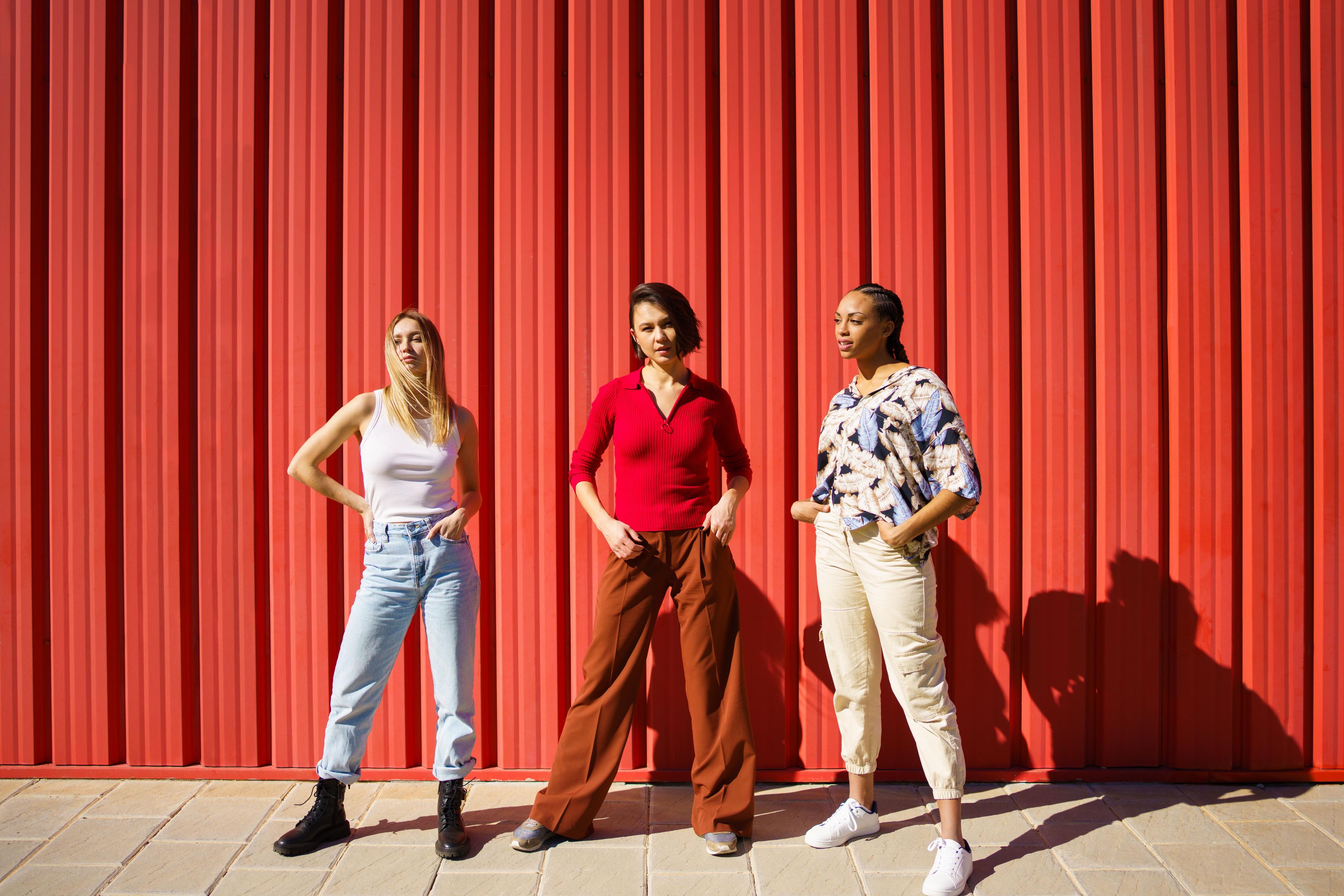 How Weather & Climate Affect Colors in Fashion